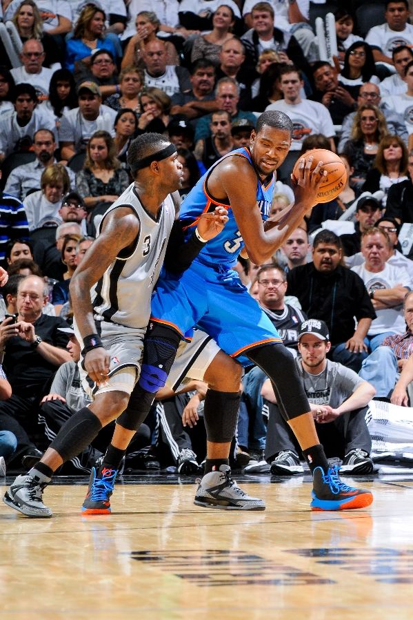Kevin Durant Sports the 'Away' Nike KD V (5) in Loss to San Antonio