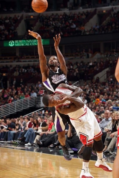 Nate Robinson Dons a Trio of Jordans in Season Opener