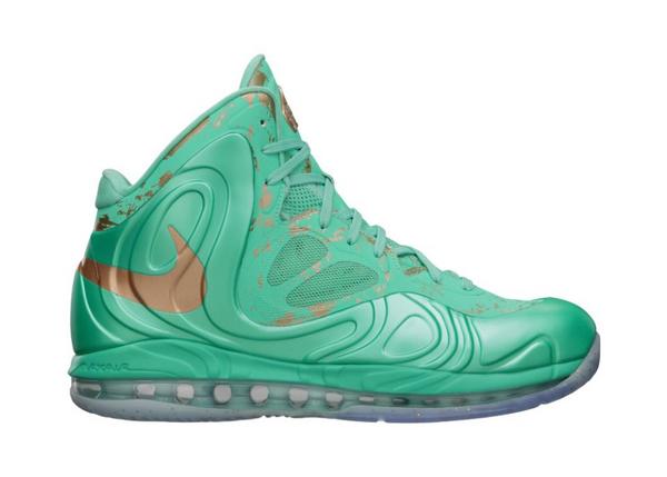 Release Reminder: Nike Air Max Hyperposite ‘Statue of Liberty’