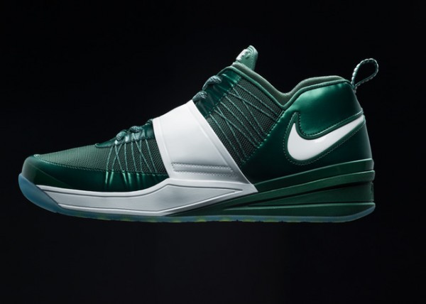 Release Reminder: Nike Zoom Revis ‘Fir/White’