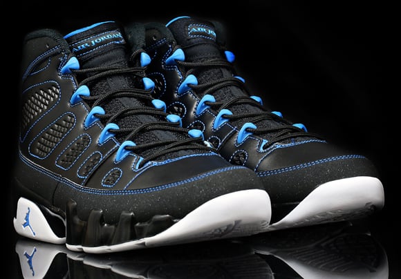 retro 9s blue