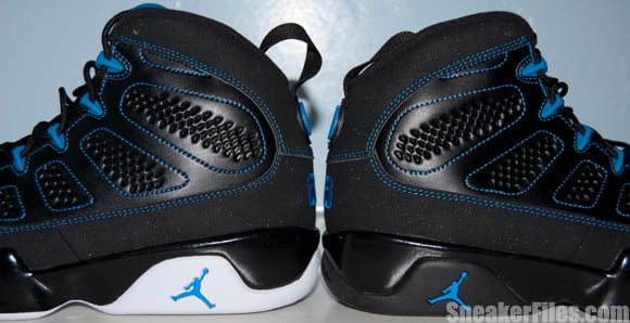 black jordans blue bottom