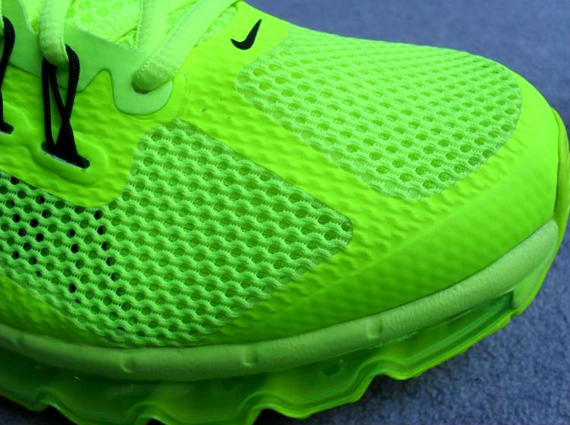 nike-air-max-2013-volt-6