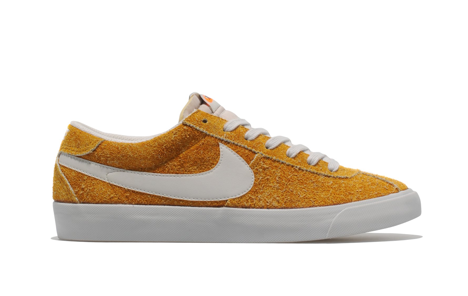 Release Reminder: Nike Bruin VNTG 'Dark Gold Leaf' size? Exclusive