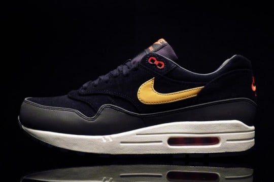 Nike Air Max 1 'Black/Gold'