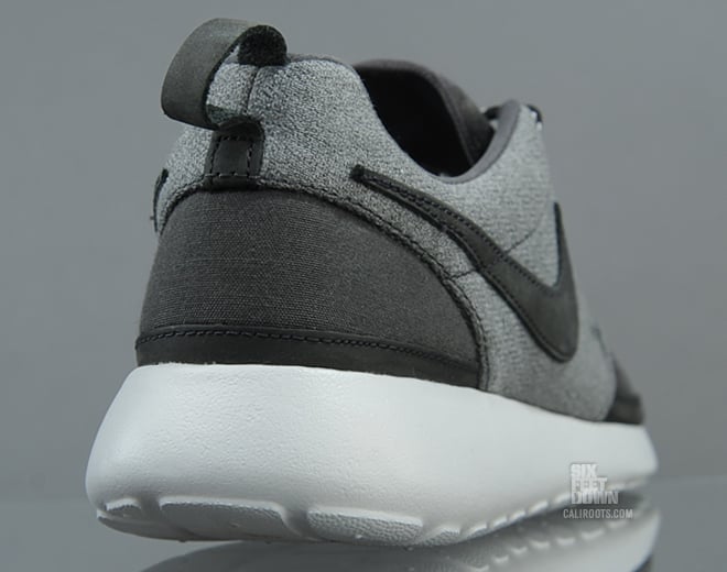 Nike Roshe Run Premium NRG ‘Anthracite/Anthracite-Metallic Platinum’ at Caliroots SFD