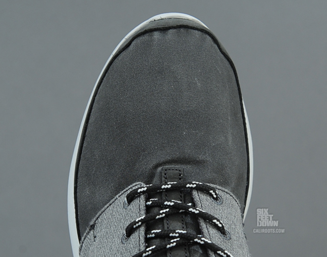 Nike Roshe Run Premium NRG ‘Anthracite/Anthracite-Metallic Platinum’ at Caliroots SFD