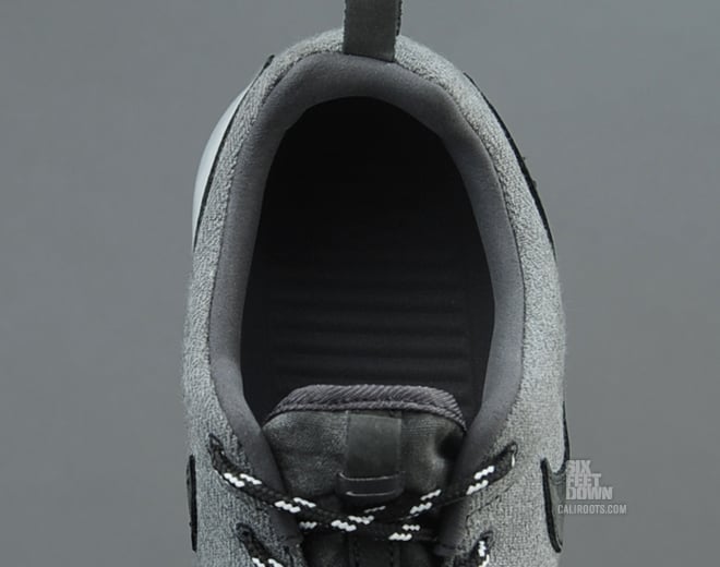 Nike Roshe Run Premium NRG ‘Anthracite/Anthracite-Metallic Platinum’ at Caliroots SFD