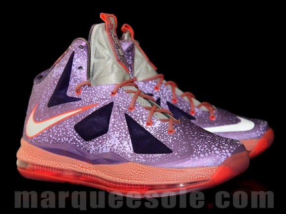 nike-lebron-x-10-galaxy-1