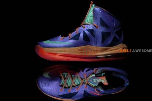 nike-lebron-x-gs-galaxy-2