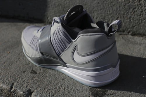 Nike Zoom Revis ‘Wolf Grey’