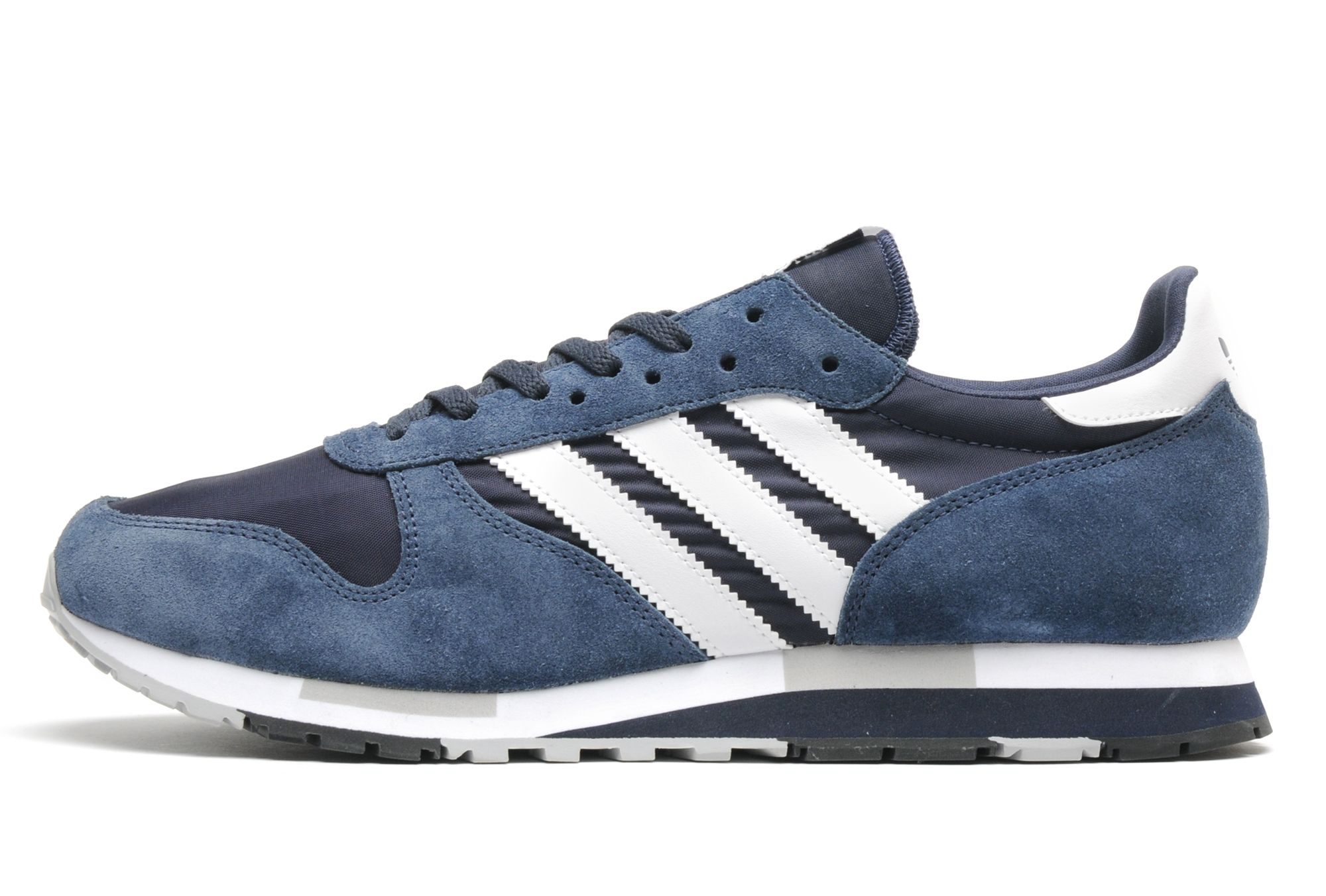 Release Reminder: adidas Originals Centaur OG ‘Navy’ size? Exclusive