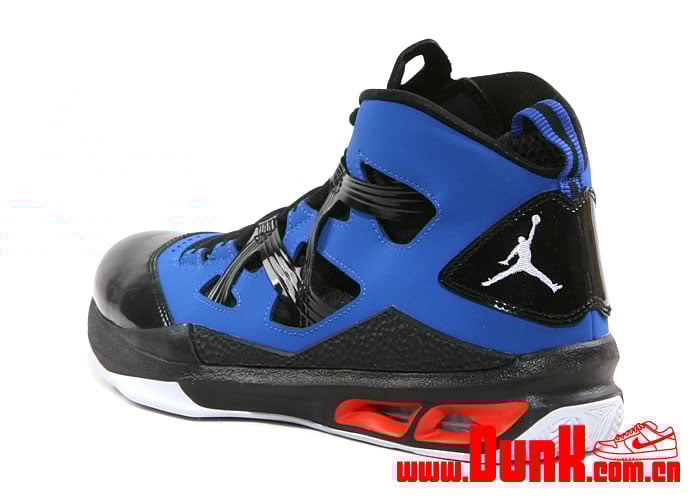 Jordan Melo M9 ‘Game Royal:White-Black-Team Orange’ - New Images4