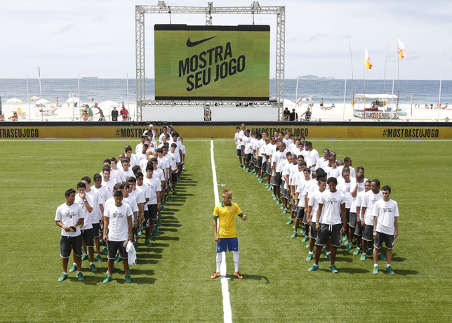 Neymar_Brazil_Home_Kit_1_large