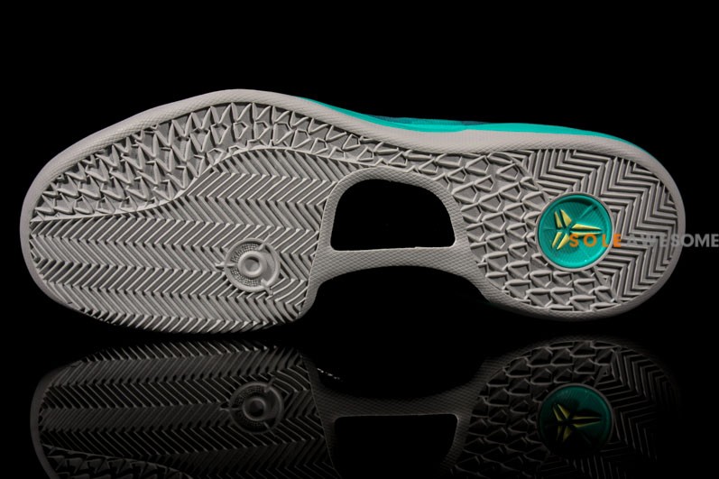 Nike Kobe VIII (8) System 'Dark Atomic Teal'3