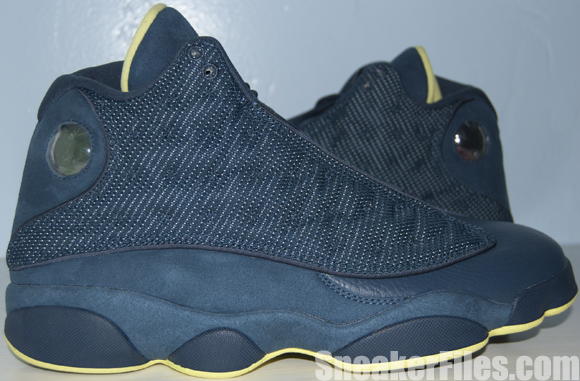 Video: Air Jordan 13 (XIII) Squadron Blue