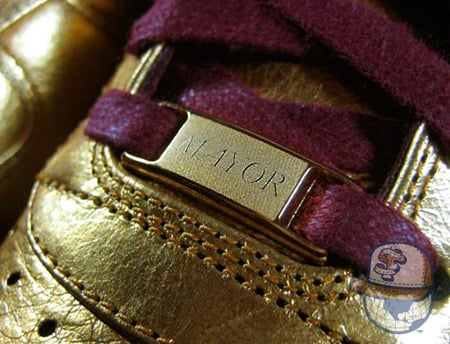 Nike Air Force 1 Bespoke – Mayor Metallic Gold