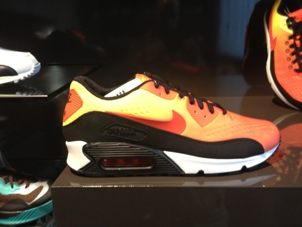 nike-air-max-em-sunrise-pack-3