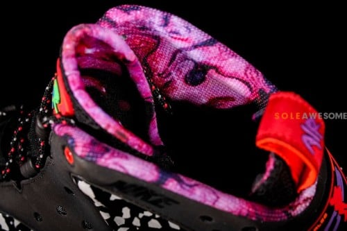 nike-barkley-posite-max-rayguns-8