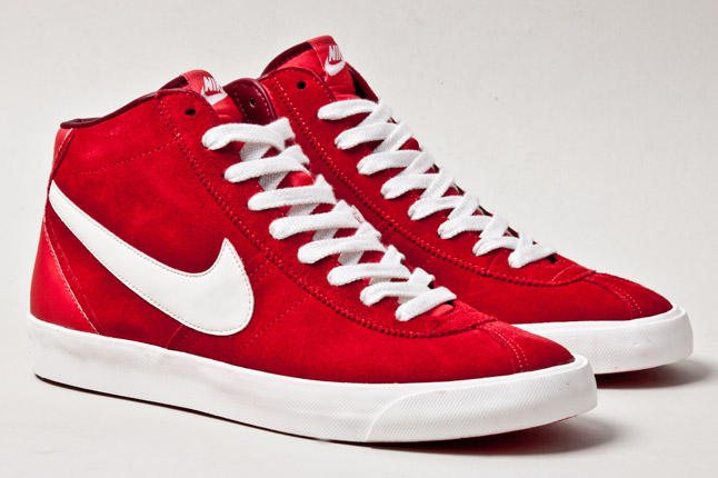 nike-bruin-mid-hyper-red-2