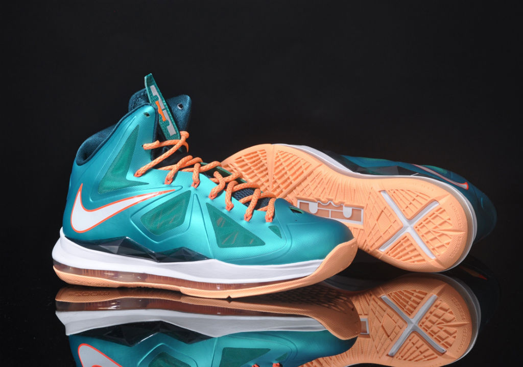 nike-lebron-x-10-setting-4