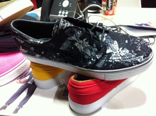 nike-sb-stefan-janoski-floral-new-images-1