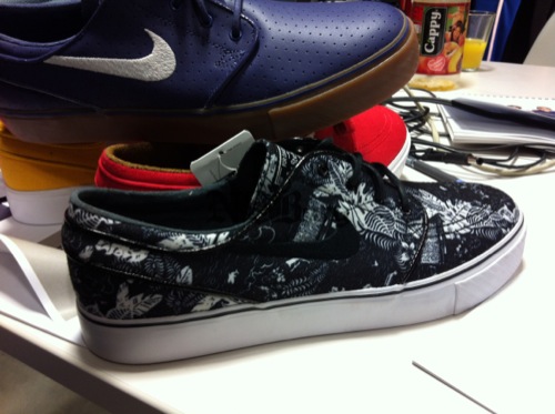 nike-sb-stefan-janoski-floral-new-images-2