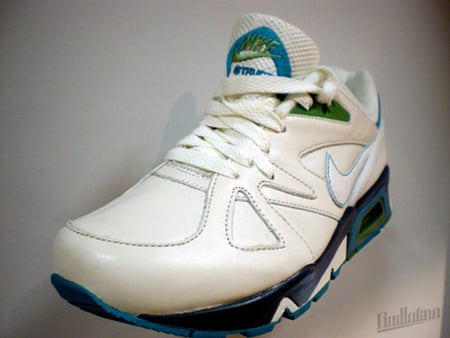 Nike Air Structure Triax 91 Women’s – Spring 2010