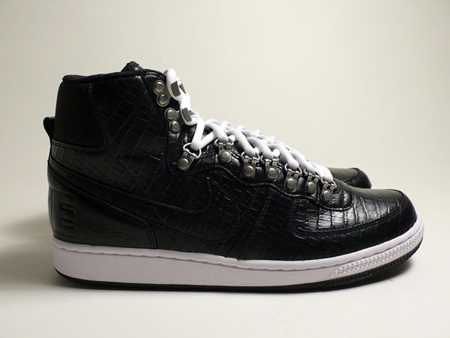 Nike Sportswear Terminator Hi ENG – Black / White