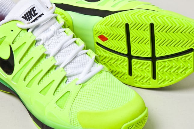 nike-zoom-vapor-9-tour-volt-4