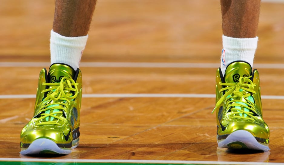 rajon-rondo-debuts-new-nike-air-max-hyperposite-pe-3