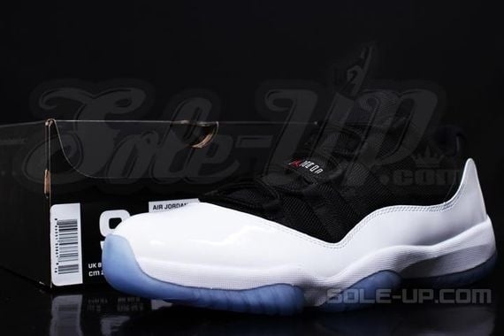 Air Jordan 11 (XI) Low Black/White Reverse Concords 2013