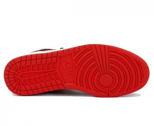Air Jordan 1 High OG 'Black/Red' - Holiday Release