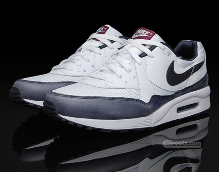 Nike Air Max Light – Cracked Leather