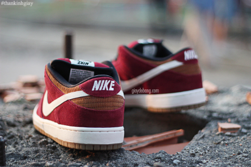 nike-sb-dunk-low-burgundy-cream-6