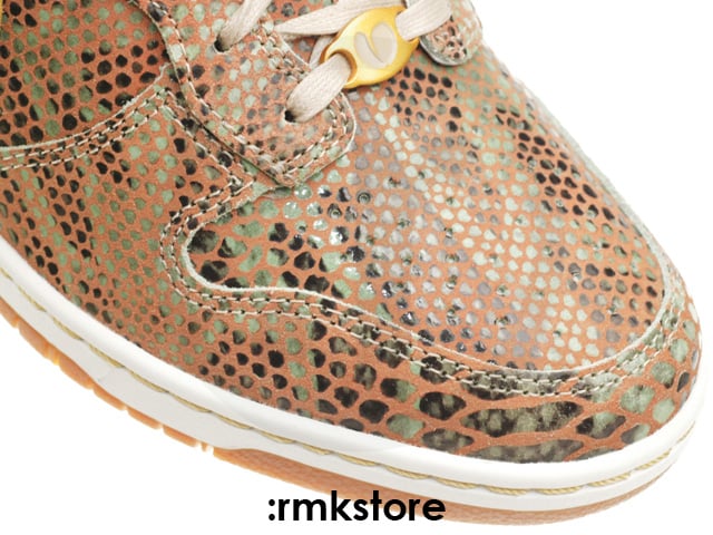 nike-wmns-dunk-sky-high-year-of-the-snake-5