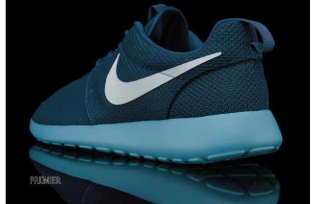 Nike Roshe Run Squadron Blue 3