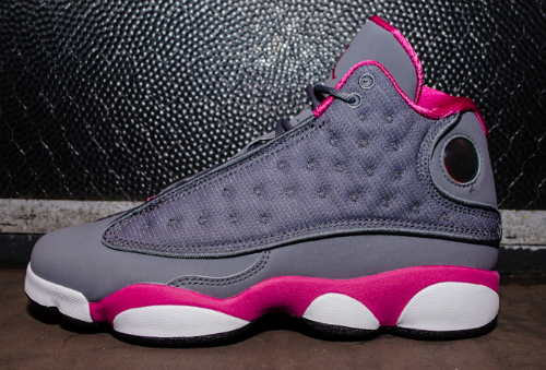 air-jordan-xiii-13-gs-cool-grey-pink-fusion-white-new-images-1