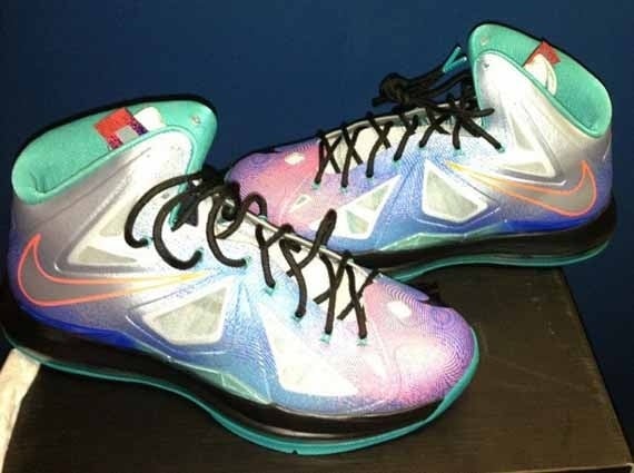 First Look Pure Platinum Nike LeBron X