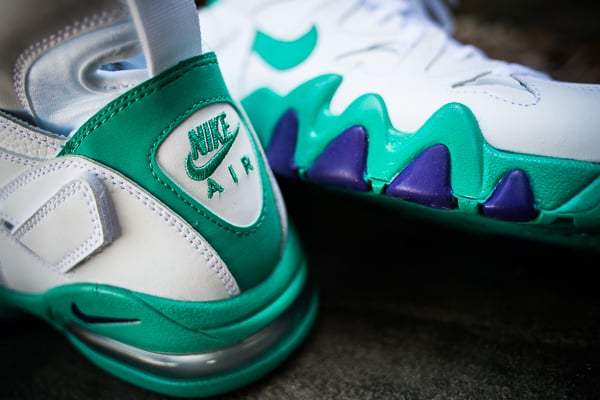 Nike Air Max 2 Strong ‘White/Violet Force-Atomic Teal’ | New Images