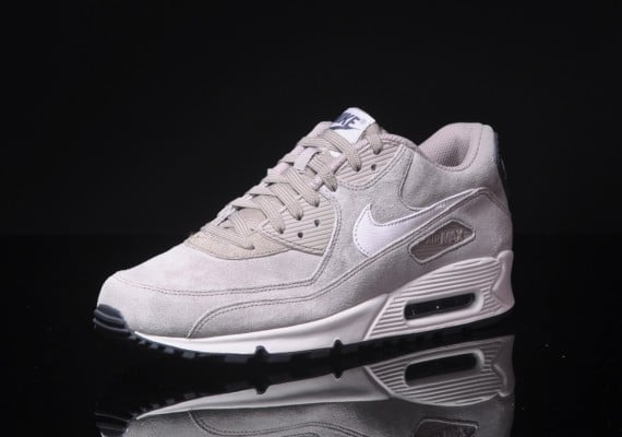 nike-air-max-90-essential-suede-pack-classic-stone-sail-dark-grey-4