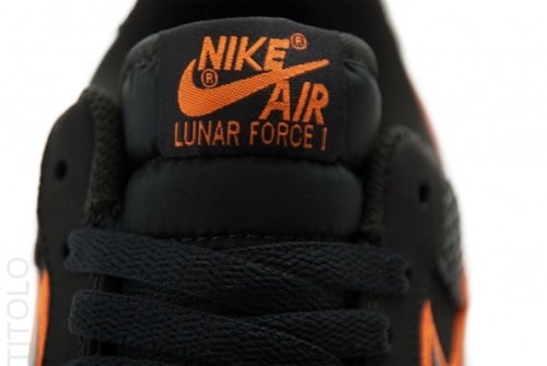 nike-lunar-force-1-leather-galaxy-swoosh-3