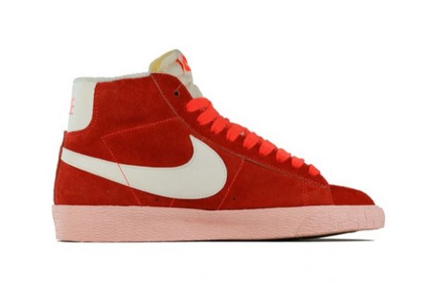 Nike Blazer Vintage Total Crimson Sail 3