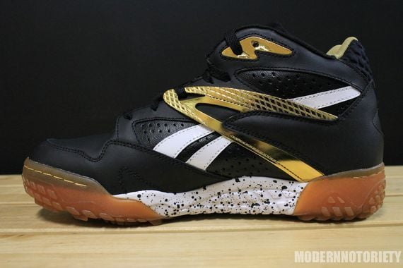 Reebok Scrimmage Mid Black Gold 3