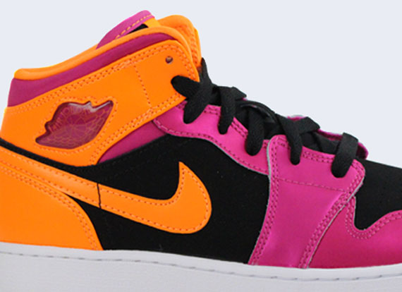 Air Jordan 1 Mid GS Black Fusion Pink Bright Citrus