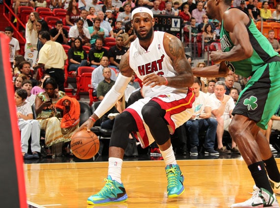 LeBron James Debuts Nike LeBron X Elite