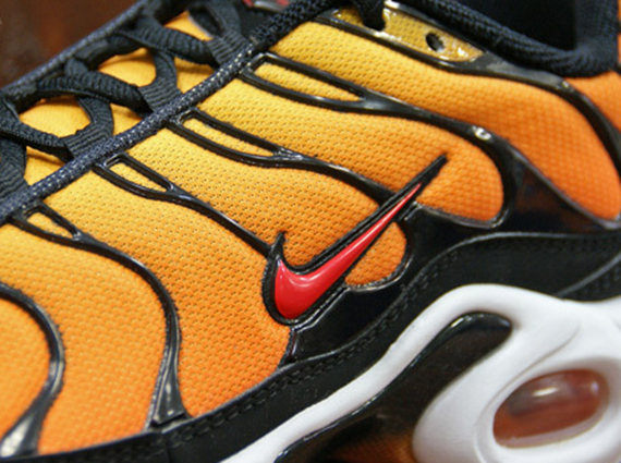 Nike Air Max Plus Tour Yellow Team Orange Black