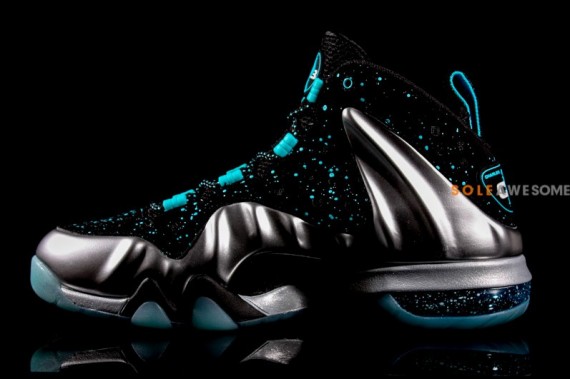 nike-barkley-posite-max-pure-platinum-black-cyber-blue-3