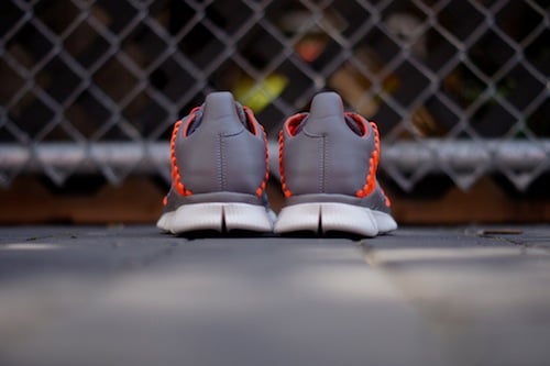 nike-free-inneva-woven-grey-crimson-4