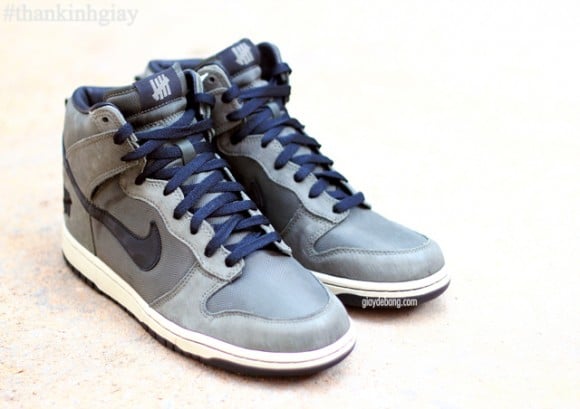 nike dunk undefeated ballistic